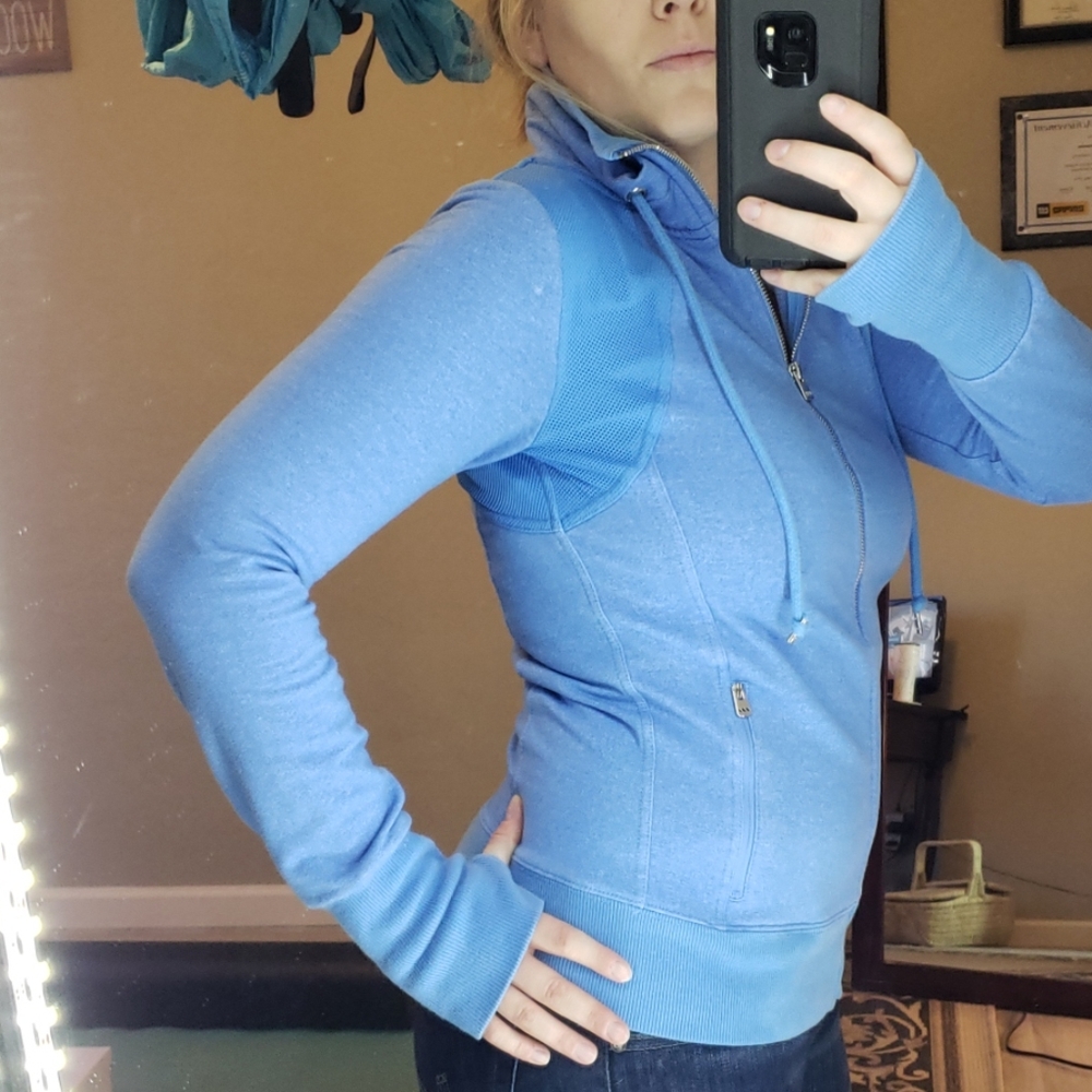 Lorna Jane zip up